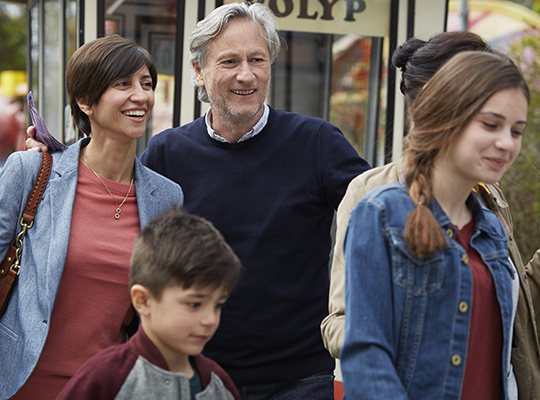 RS_EY_Happy_family_2